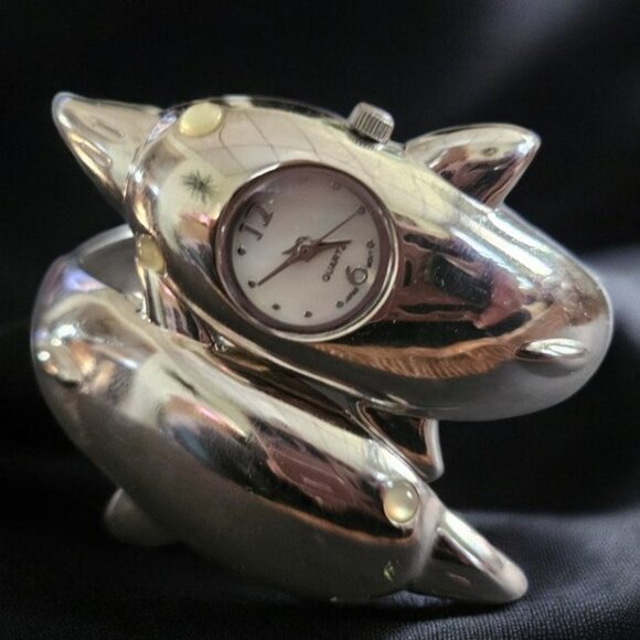* Vintage AVON Shiny Silvertone Dolphin Wrap Cuff Ladies Quartz Watch - Picture 4 of 7